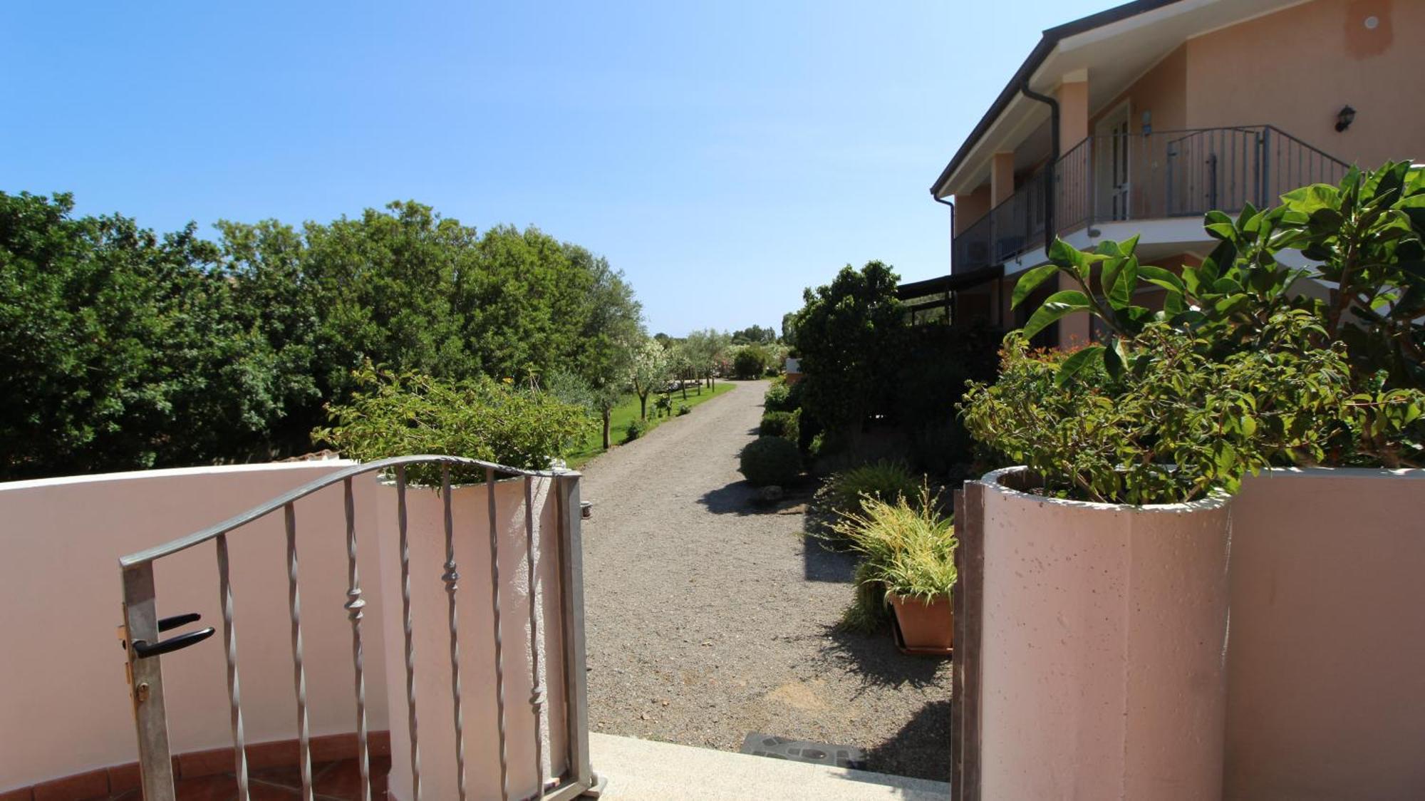 Casa Vacanze Giovanna SantʼAnna Arresi Eksteriør bilde